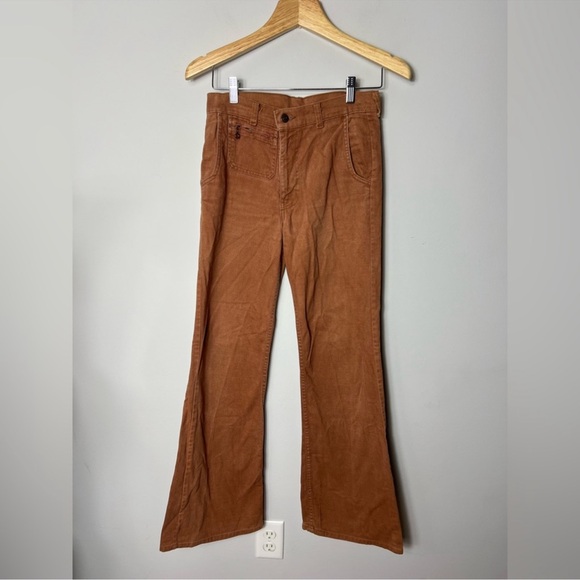 Levi's | Pants & Jumpsuits | Vintage White Label Levis Jeans Bell ...